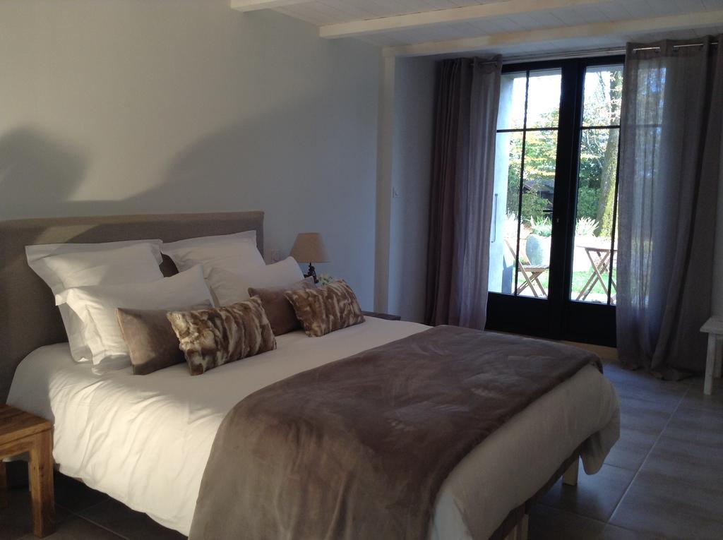 La Grange D'Aunis Bed & Breakfast Aigrefeuille-dʼAunis Стая снимка