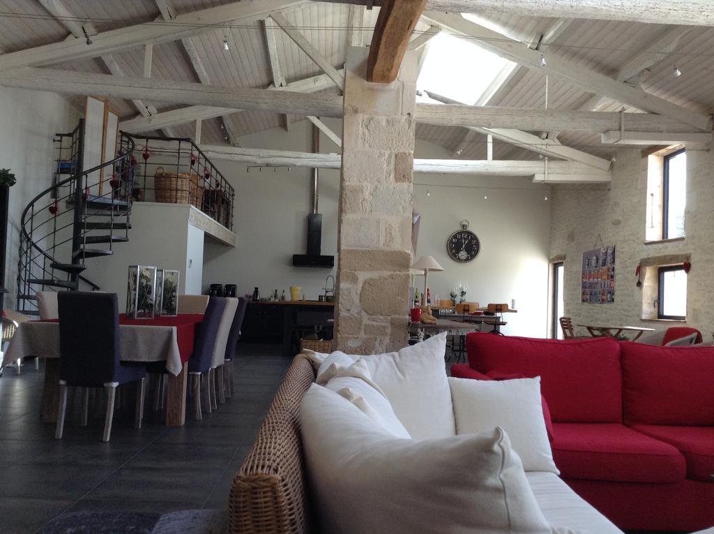 La Grange D'Aunis Bed & Breakfast Aigrefeuille-dʼAunis Екстериор снимка